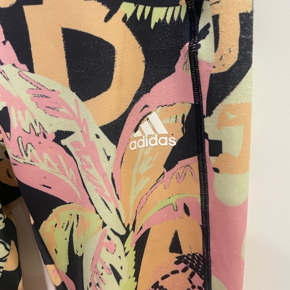 Adidas x Farm Rio Legend Ink Multicolored Leggings Size Small NWOT - Picture 3 of 4